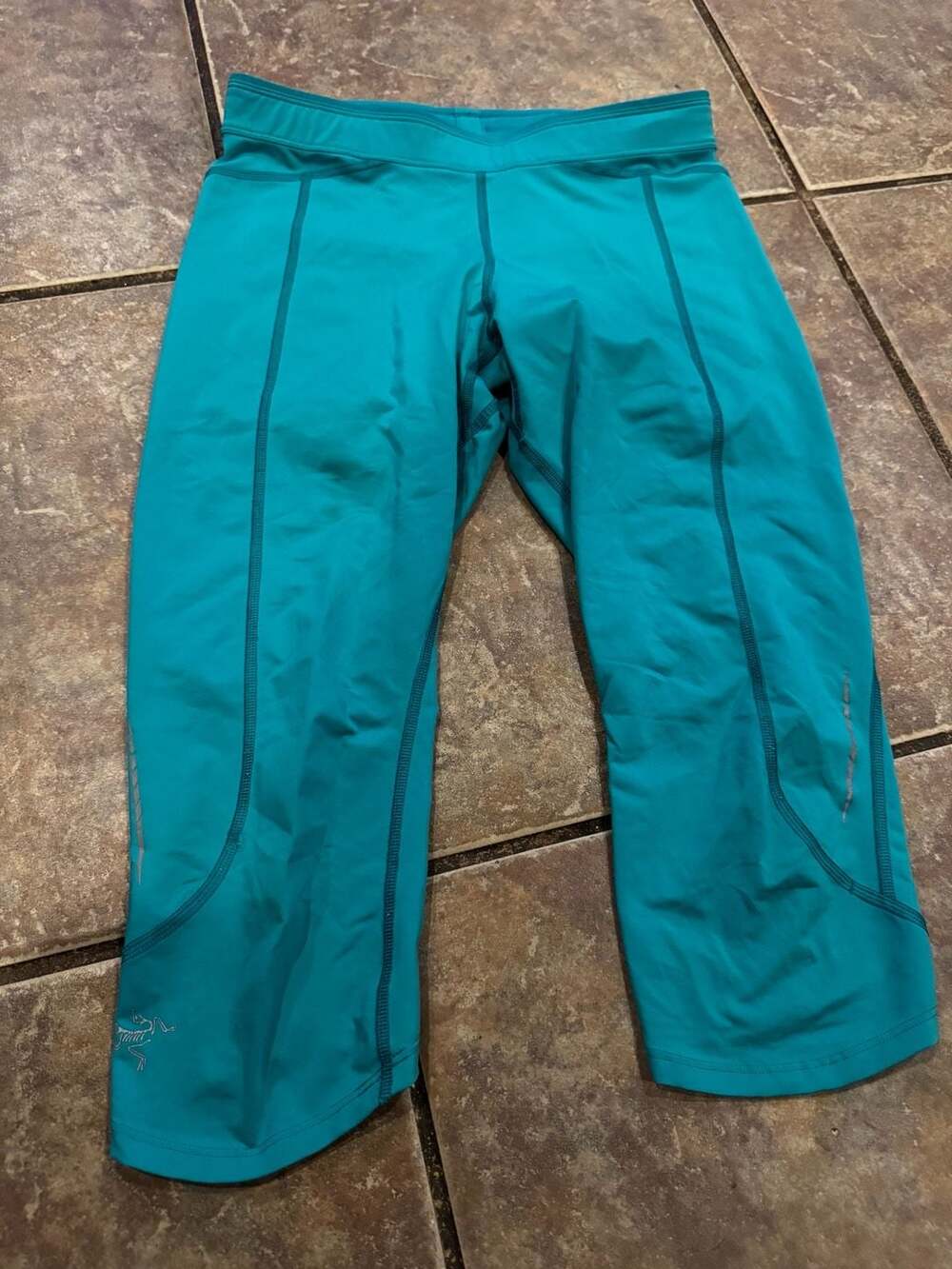 Arc'teryx Women's Athletic Capri Leggings in Teal